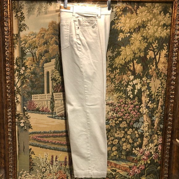 Gloria Vanderbilt Jeans - Picture 3 of 7